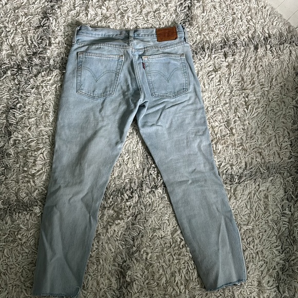 Destroyed light wash jeans, super cute but too small for me. Zip up bottoms - Picture 2 of 7